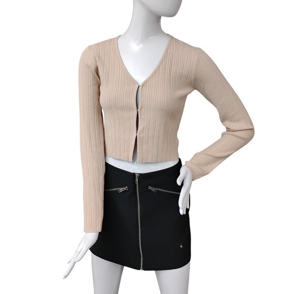 Dazy NWT Ribbed Top Size Small Nude Long Sleeve Hook and Eye Closure - Picture 2 of 10